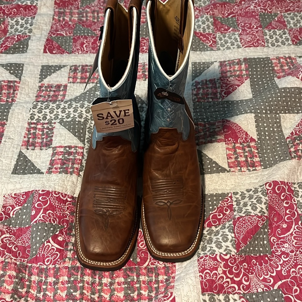 Shyanne Boots - Picture 4 of 4